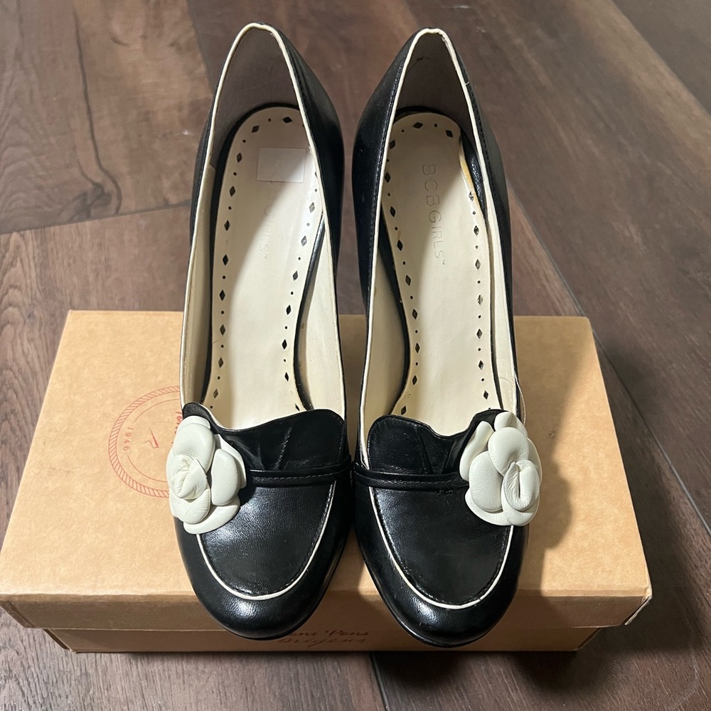 BCBG Black Heels with Cream Flower Detail